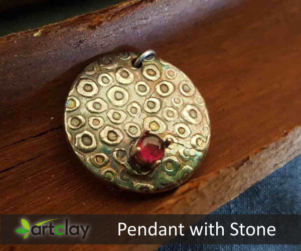 Art Clay Australia Pendant with Stone