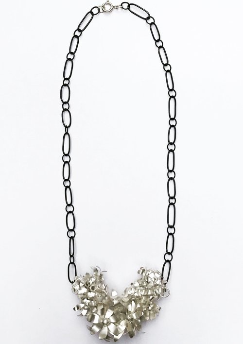 Rebecca Hinwood Jewellery Tutory Silver flower cluster and chain neck piece